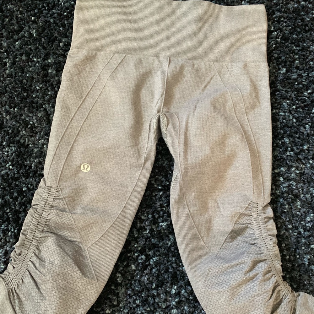 Lululemon Capri leggings
